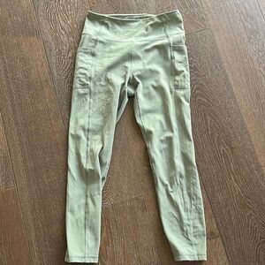 Gottex light green sage pocket leggings sz S EUC